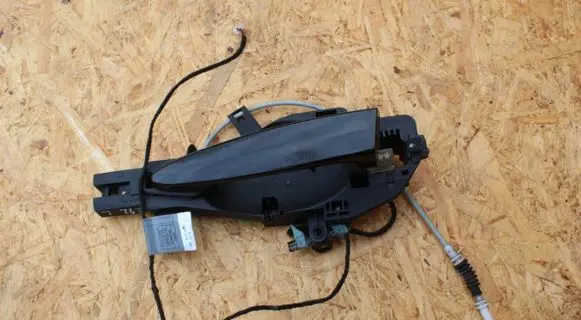 BMW 3 E92 E93 Loading door exterior handle/bracket 