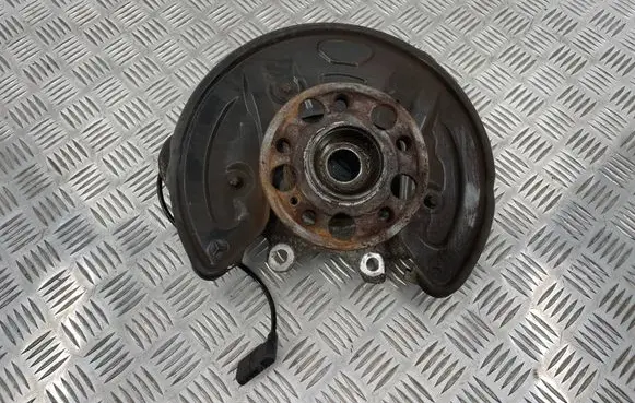 Mercedes-Benz C W205 Rear wheel hub