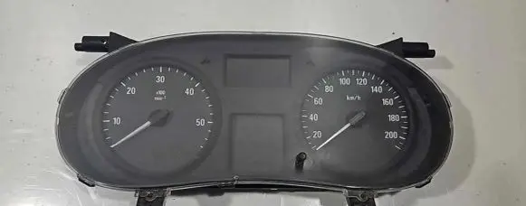 Opel Vivaro Speedometer (instrument cluster) P8200283199C 281123777 NS8270512V