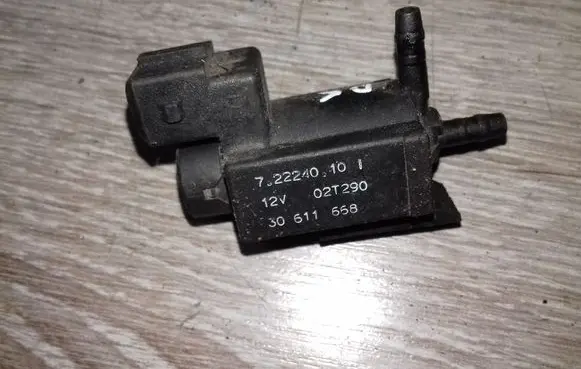 Volvo V70 Vacuum valve 72224010 30611668