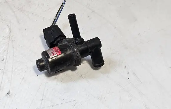 Toyota Camry Turbo solenoid valve 9091012199 0846005480