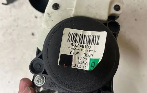 Mercedes-Benz E W212 Front seatbelt 621933200B 620048100