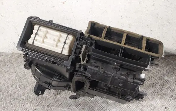 Toyota Auris 150 Interior heater climate box assembly 8713002320 8705002A00 8701002C60