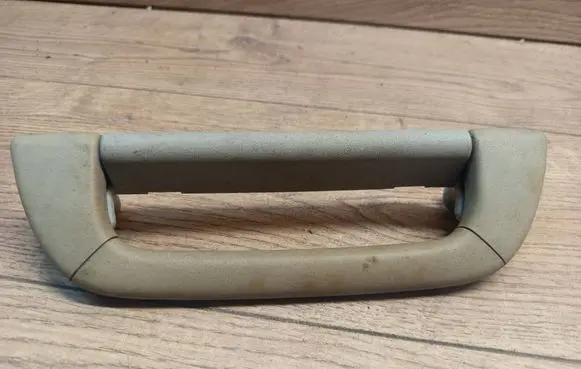 Mercedes-Benz S W220 Rear interior roof grab handle 2208100551