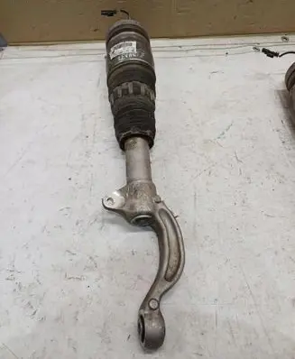 Maserati Levante Front shock absorber/damper 670100717