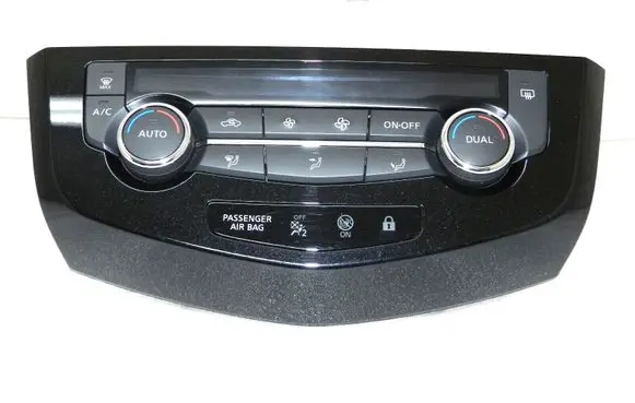 Nissan Qashqai Climate control unit 275004E0A 275704BA0A