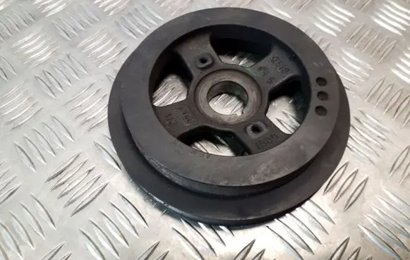 Nissan Primera Crankshaft pulley