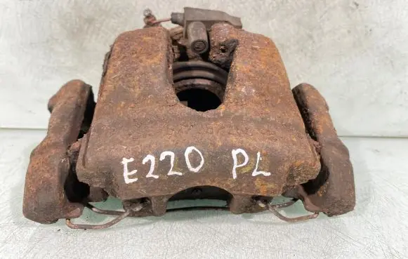Mercedes-Benz E W211 Front brake caliper