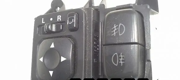 Mitsubishi Pajero Other switches/knobs/shifts