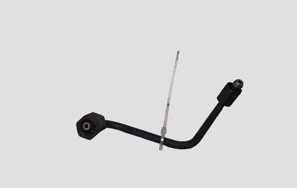 Hyundai Santa Fe Fuel injector supply line/pipe