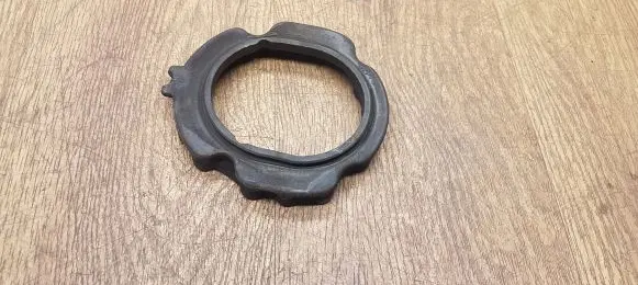 Porsche Macan (95B) Coil spring mount 95B412081A