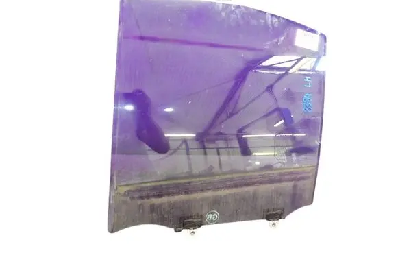 Nissan Micra Front door window glass four-door 
