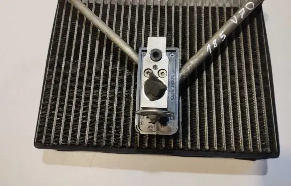 Air conditioning (A/C) radiator (interior)