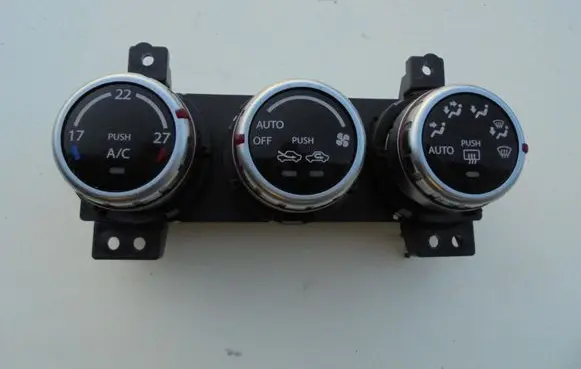 Volkswagen Golf III Climate control unit