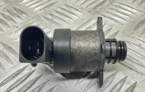 Volkswagen PASSAT B8 Fuel pressure sensor 0928400768