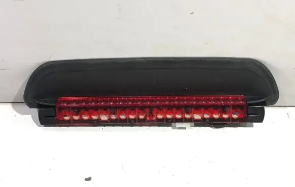 BMW 3 E90 E91 Third/center stoplight 022408 022404 022403