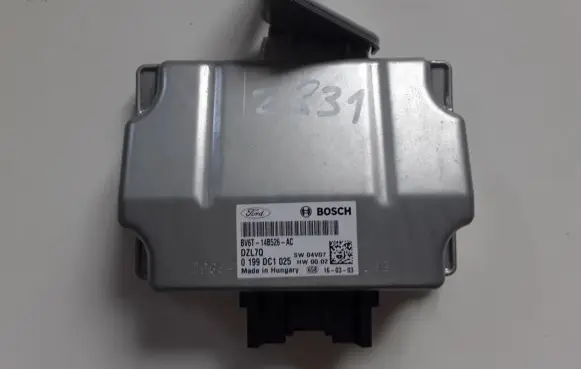 Ford Focus Voltage converter/converter module BV6T14B526AC