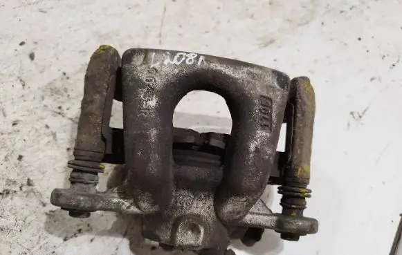 BMW 1 E81 E87 Front brake caliper