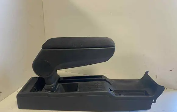Volkswagen PASSAT B5 Armrest 3B0863319C