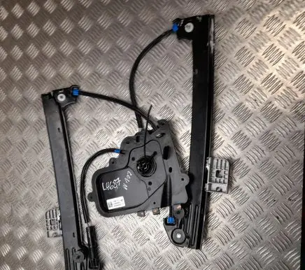 Tesla Model 3 Front door window regulator with motor 109662114J