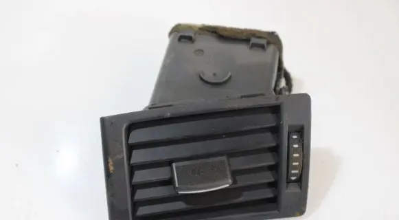 Audi A4 S4 B7 8E 8H Dashboard side air vent grill/cover trim