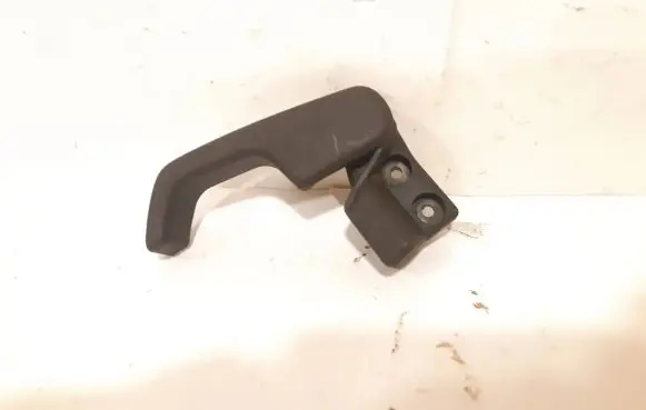 Engine bonnet (hood) release handle
