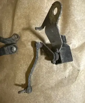 BMW X5 E53 Front height sensor lever 1093697