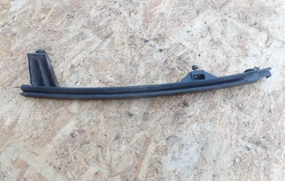 Hyundai i30 Rear door windshield rail 835102L000