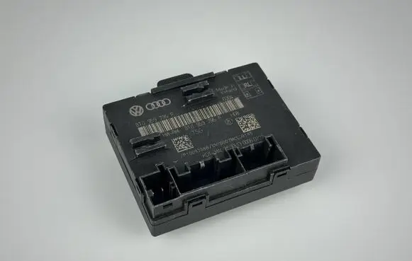 Audi A5 8T 8F Door control unit/module 8T0959795F