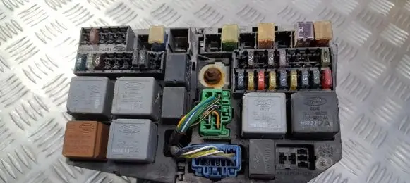 Ford Mondeo Mk III Fuse box set 1s7t14a142aa 1s7t-14a142-aa