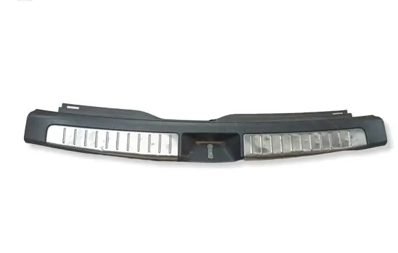 Toyota Avensis T250 Trunk/boot sill cover protection 58387