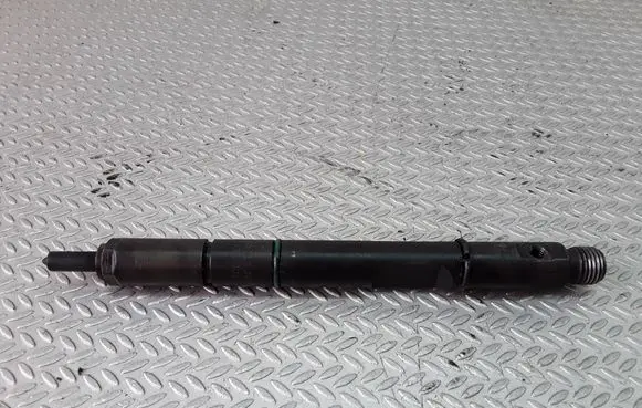 Audi A6 S6 C5 4B Fuel injector 059130201E 0432133836