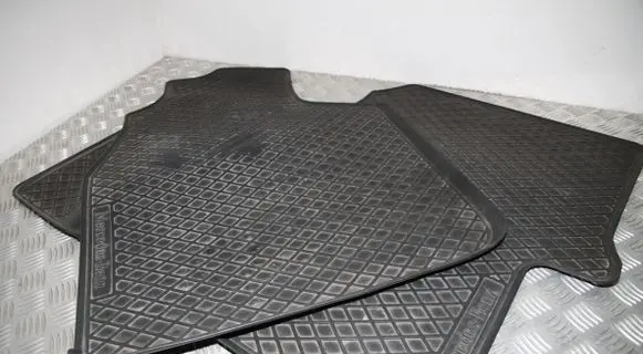 Mercedes-Benz Sprinter W906 Car floor mat set B66570012