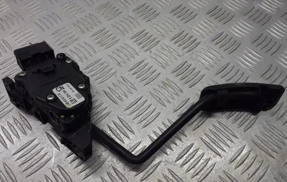 Opel Agila A Accelerator throttle pedal 9204284