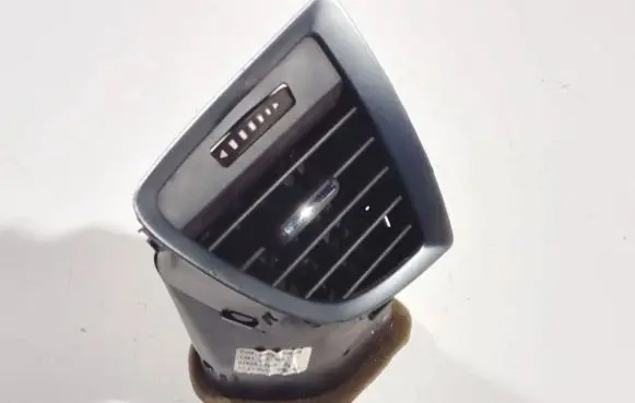 Opel Astra J Dash center air vent grill 522040591 13417617