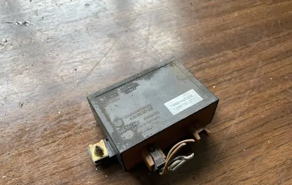 Volkswagen Golf III Immobilizer control unit/module 1H0953257B