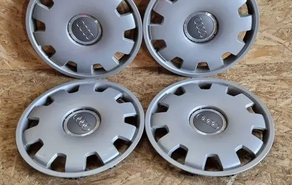 Audi A4 S4 B7 8E 8H R16 wheel hub/cap/trim 4B0601147D