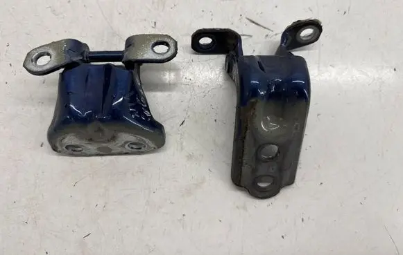 Subaru Outback (BT) Rear door hinge set 60479AL00B 60479FG022