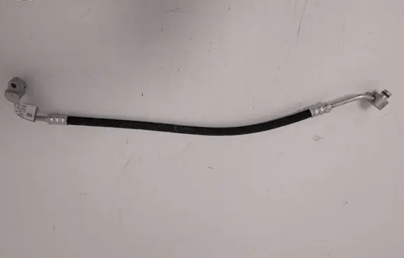 Air conditioning (A/C) pipe/hose
