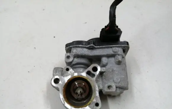 Nissan Qashqai EGR valve 147100361R HMLGT0871R