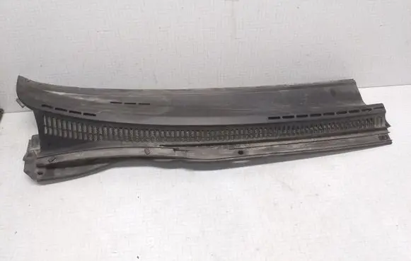Toyota Corolla E120 E130 Wiper trim 5570802150