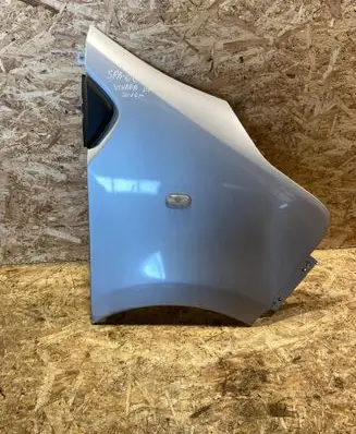 Opel Vivaro Fender 