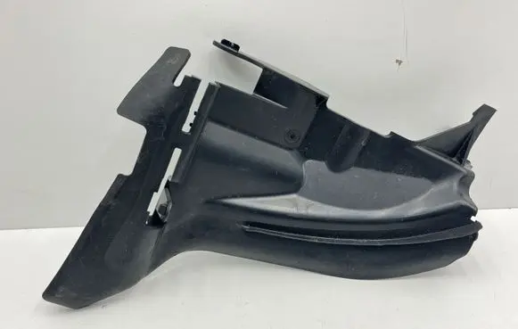 Volvo V70 Intercooler air guide/duct channel 31383024