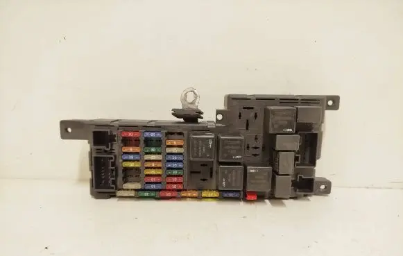Volvo S60 Fuse module
