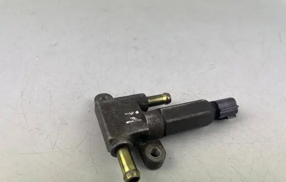 Subaru Legacy Idle control valve (regulator) 16632AA001