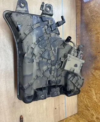 Opel Astra K AdBlue liquid reservoir 