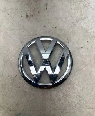 Volkswagen Touran II Manufacturer badge logo/emblem