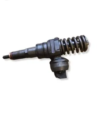 Volkswagen Polo IV 9N3 Fuel injector 045130073T