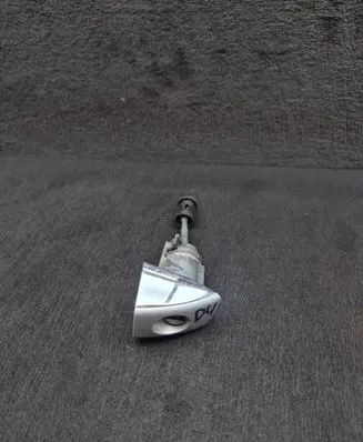 Audi A8 S8 D4 4H Front door lock (next to the handle) 4H1837167A