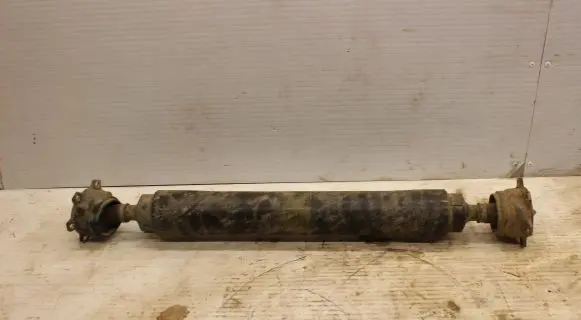 Mitsubishi Pajero Rear driveshaft/prop shaft 